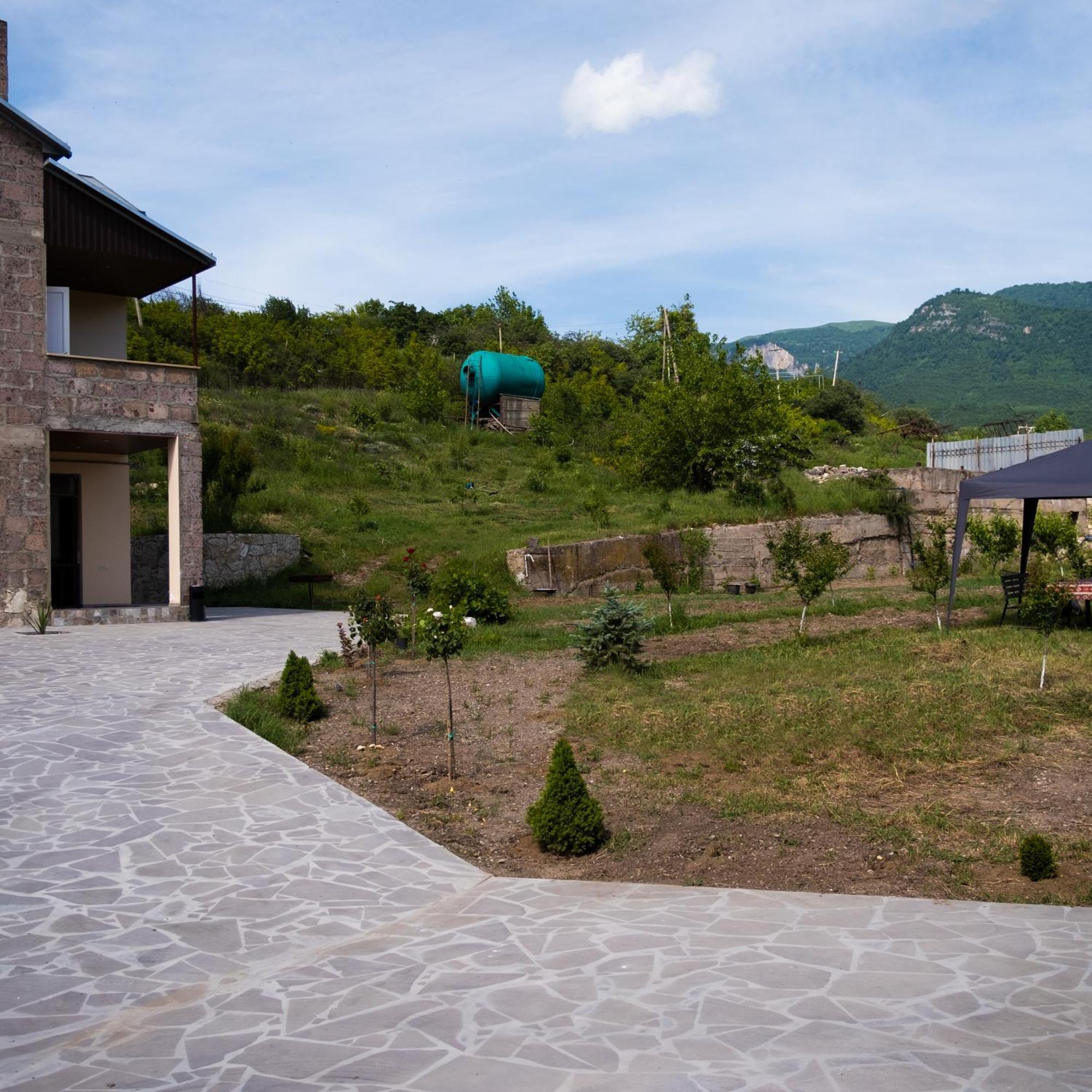 Alpha Rest House Ijevan Exterior photo